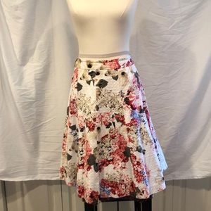 EUC White House Black Market floral skirt, size 12